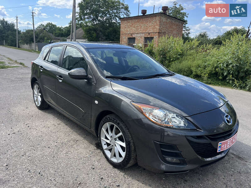 Хэтчбек Mazda 3 2009 в Ахтырке