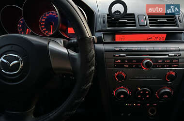 Седан Mazda 3 2006 в 