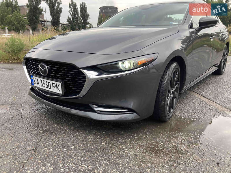 Седан Mazda 3 2022 в 
