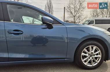 Седан Mazda 3 2017 в 