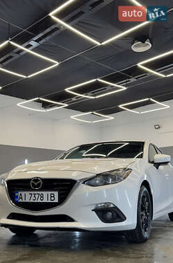 Седан Mazda 3 2015 в 