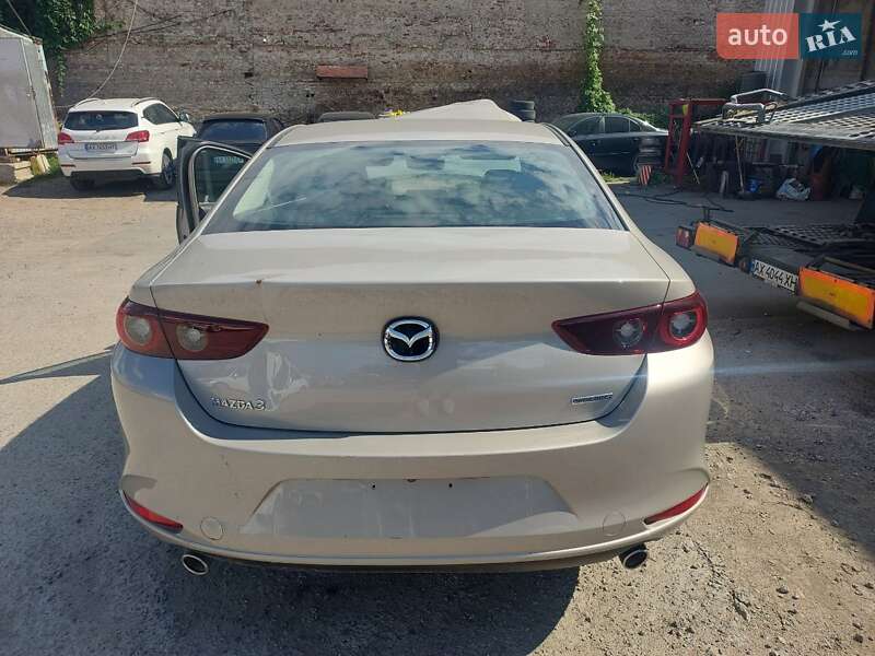 Седан Mazda 3 2023 в 