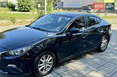 Седан Mazda 3 2015 в 