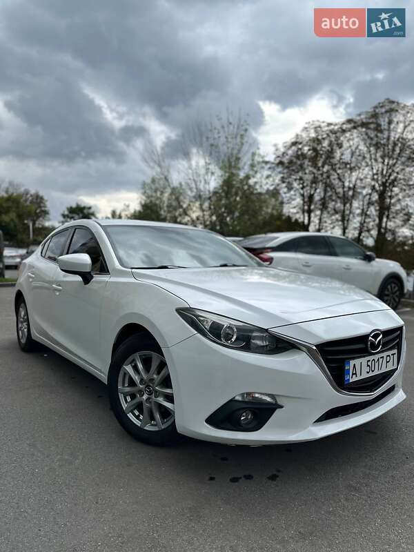 Седан Mazda 3 2013 в Киеве