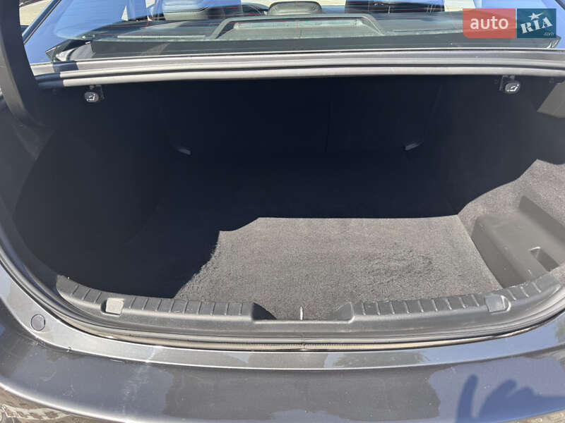 Седан Mazda 3 2020 в Вишгороді