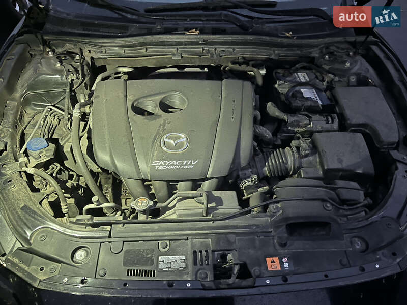 Седан Mazda 3 2015 в Полтаве