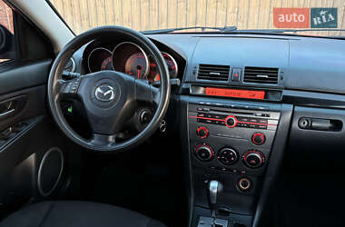 Седан Mazda 3 2007 в 