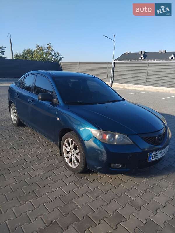 Седан Mazda 3 2006 в 