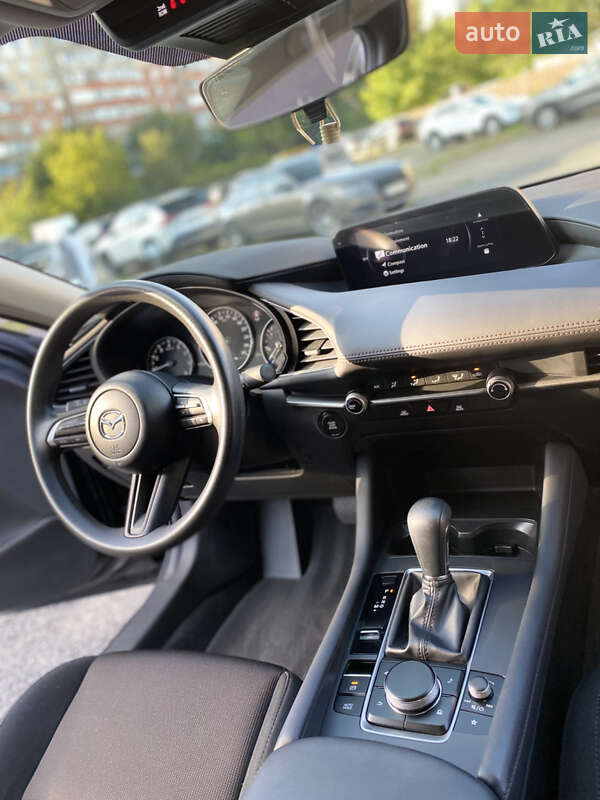 Седан Mazda 3 2023 в Виннице