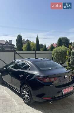 Седан Mazda 3 2019 в Львове