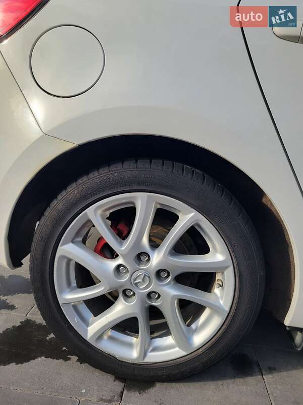 Хетчбек Mazda 3 2011 в Самборі