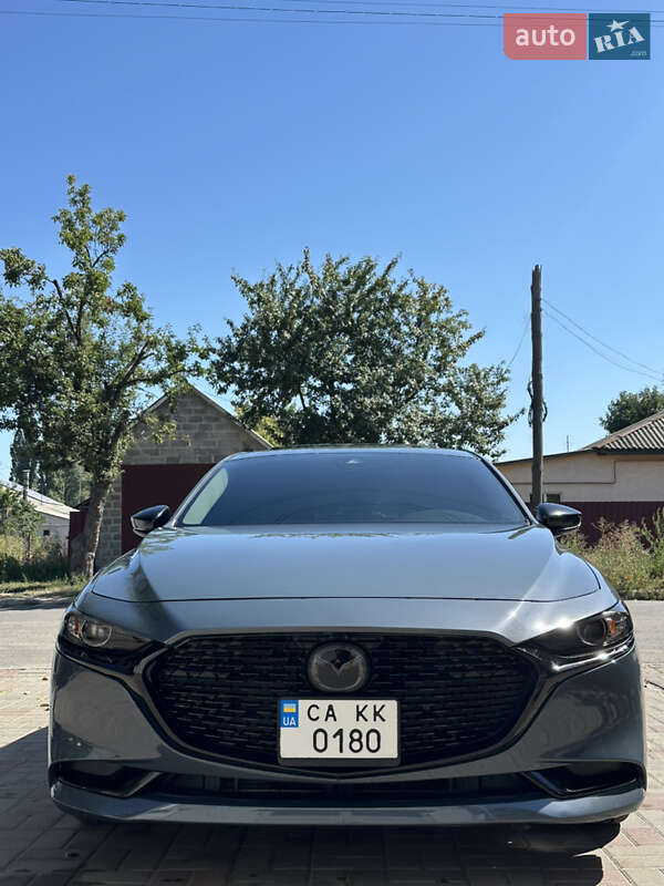 Седан Mazda 3 2022 в Черкассах