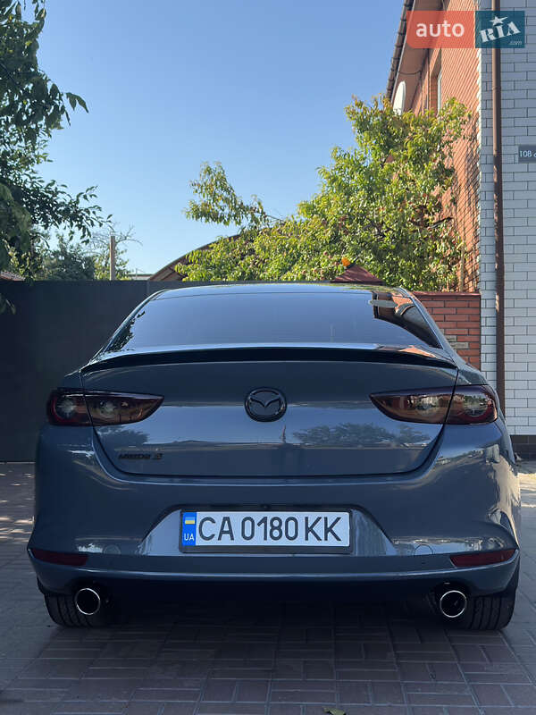 Седан Mazda 3 2022 в Черкассах