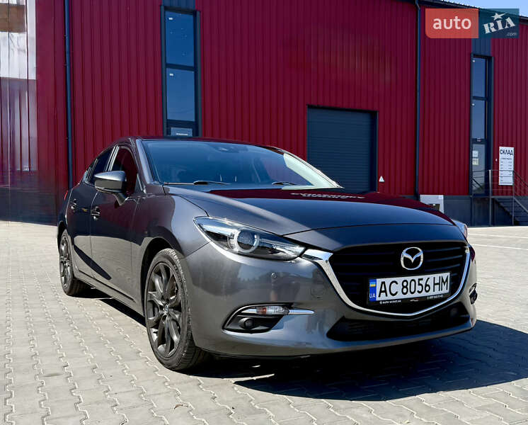 Хэтчбек Mazda 3 2017 в 