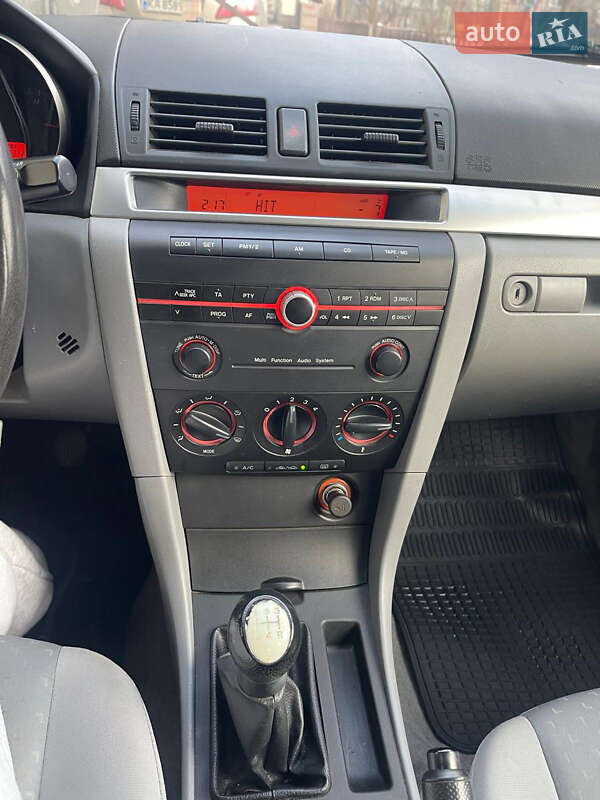 Хэтчбек Mazda 3 2005 в Житомире