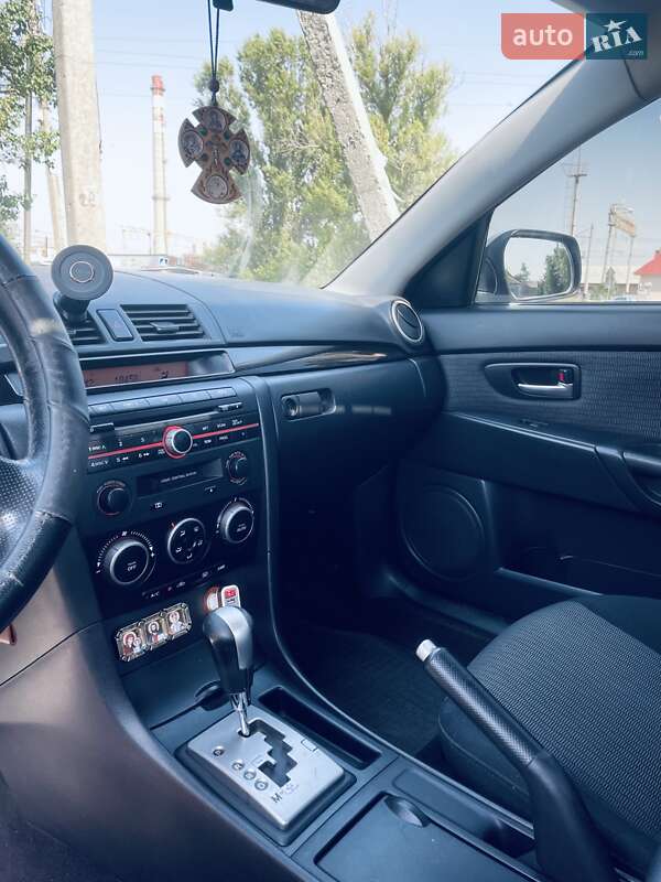 Седан Mazda 3 2008 в Полтаве