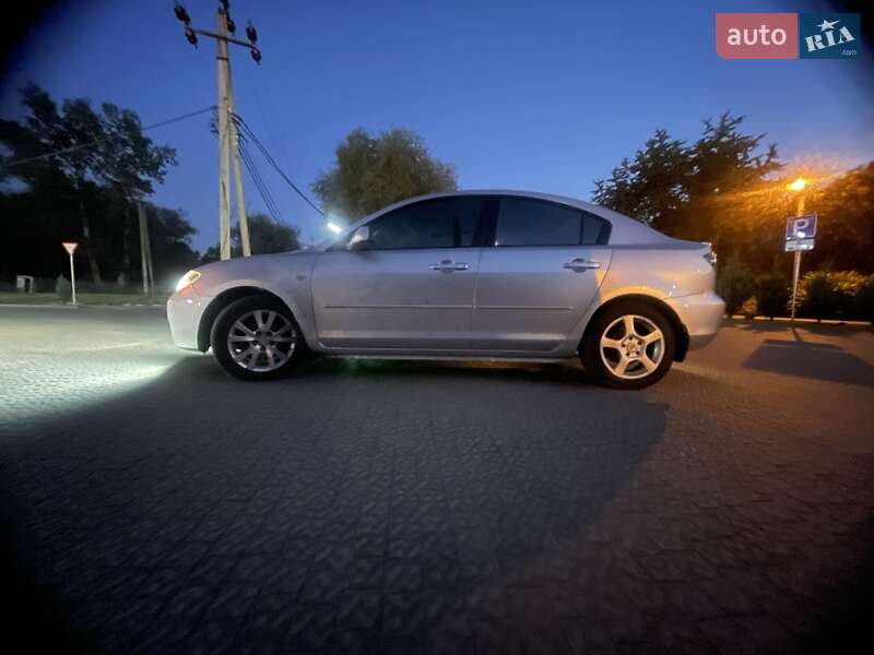 Седан Mazda 3 2008 в Полтаве