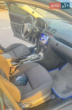 Седан Mazda 3 2006 в 
