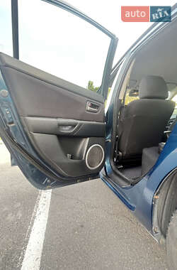 Седан Mazda 3 2006 в 