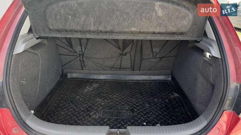 Хэтчбек Mazda 3 2006 в Борисполе