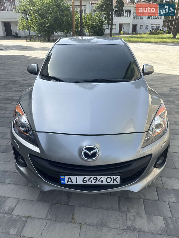 Седан Mazda 3 2012 в Охтирці