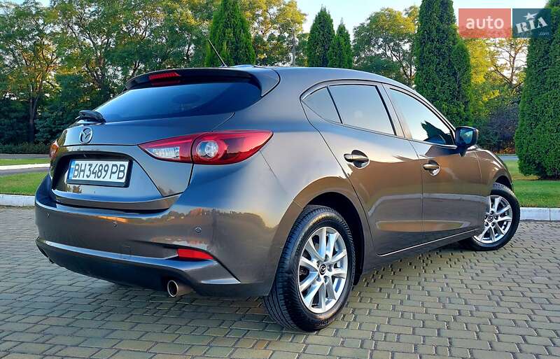 Хетчбек Mazda 3 2016 в Одесі
