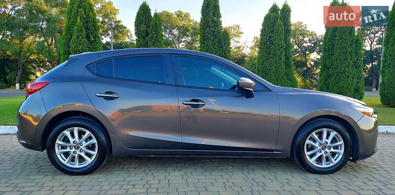 Хетчбек Mazda 3 2016 в Одесі