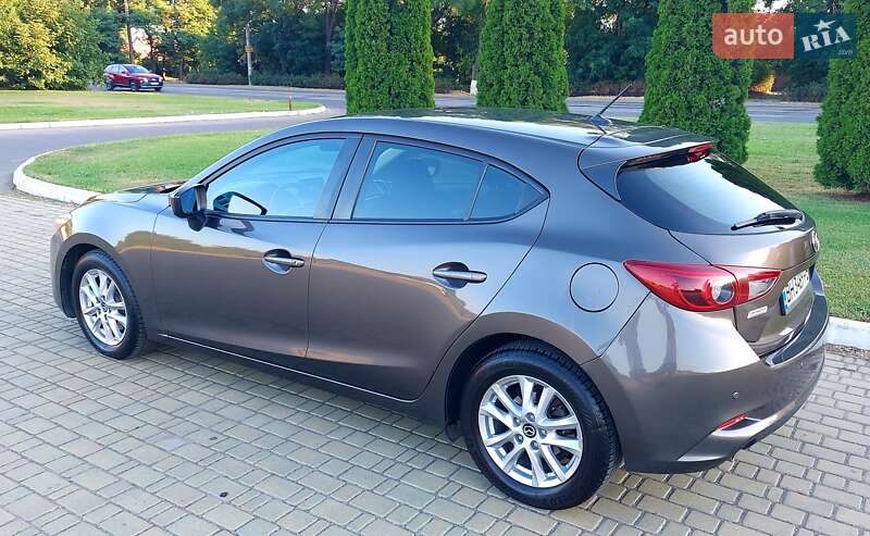 Хетчбек Mazda 3 2016 в Одесі