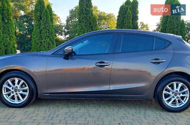 Хэтчбек Mazda 3 2016 в 