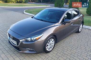 Хэтчбек Mazda 3 2016 в 