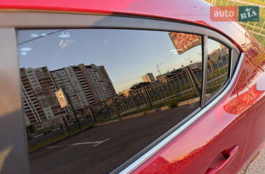 Седан Mazda 3 2015 в 