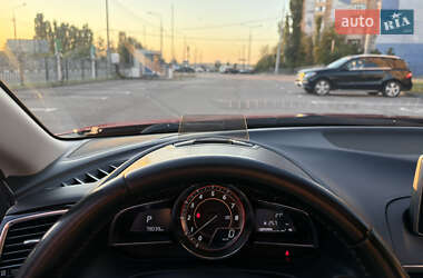 Седан Mazda 3 2015 в 