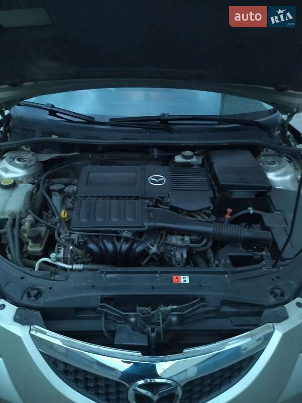 Седан Mazda 3 2008 в Днепре