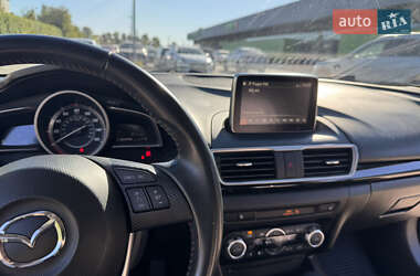 Седан Mazda 3 2015 в 
