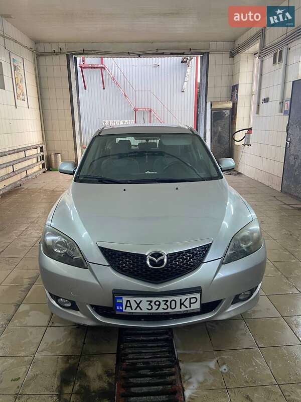 Хетчбек Mazda 3 2004 в 