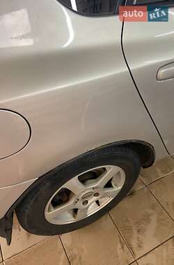 Хетчбек Mazda 3 2004 в 