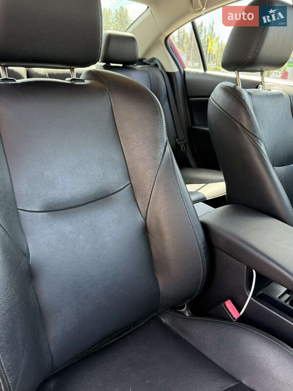 Седан Mazda 3 2013 в Одессе