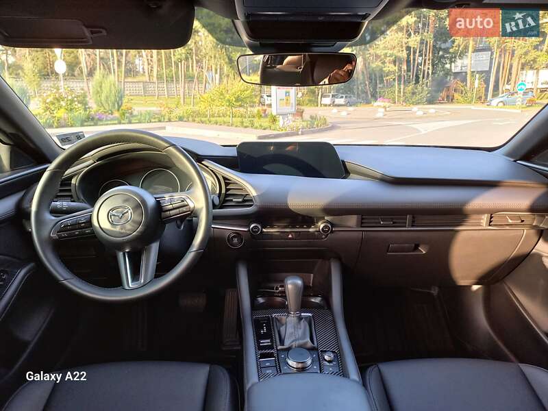 Хэтчбек Mazda 3 2024 в Киеве