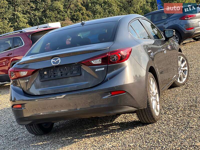 Седан Mazda 3 2014 в Стрые