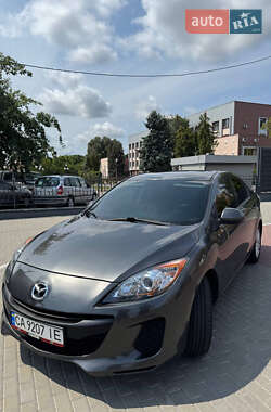 Седан Mazda 3 2012 в Черкасах