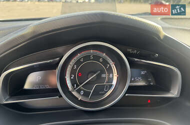 Седан Mazda 3 2016 в 