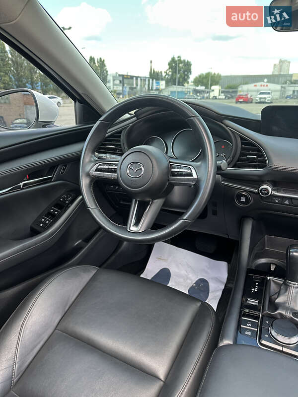 Седан Mazda 3 2022 в Києві