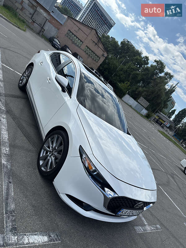 Седан Mazda 3 2022 в Києві