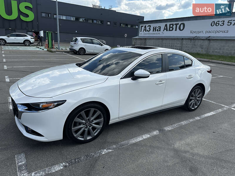 Седан Mazda 3 2022 в Києві