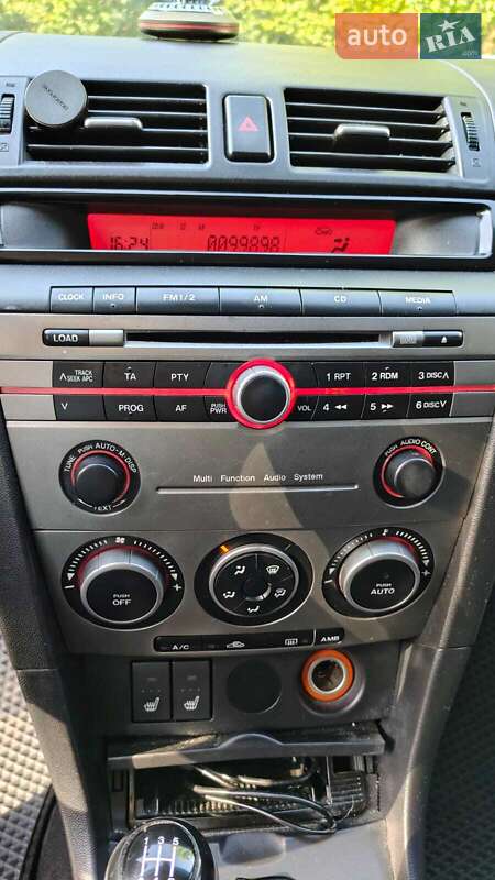 Седан Mazda 3 2007 в Киеве