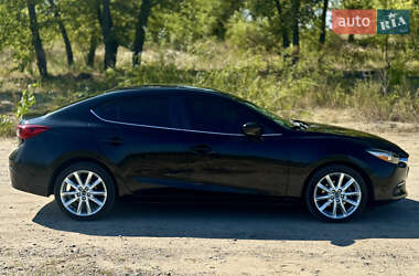 Седан Mazda 3 2016 в 