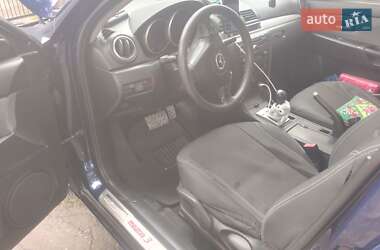 Седан Mazda 3 2005 в 