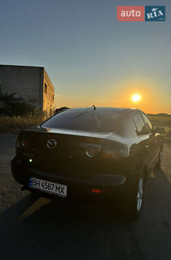 Седан Mazda 3 2006 в 