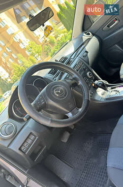 Седан Mazda 3 2004 в 