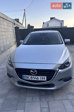 Седан Mazda 3 2017 в Рівному